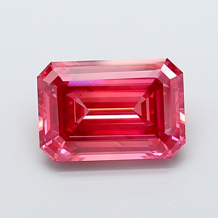 4.17 ct Emerald Pink VS2 IGI Certified Lab Grown Diamond