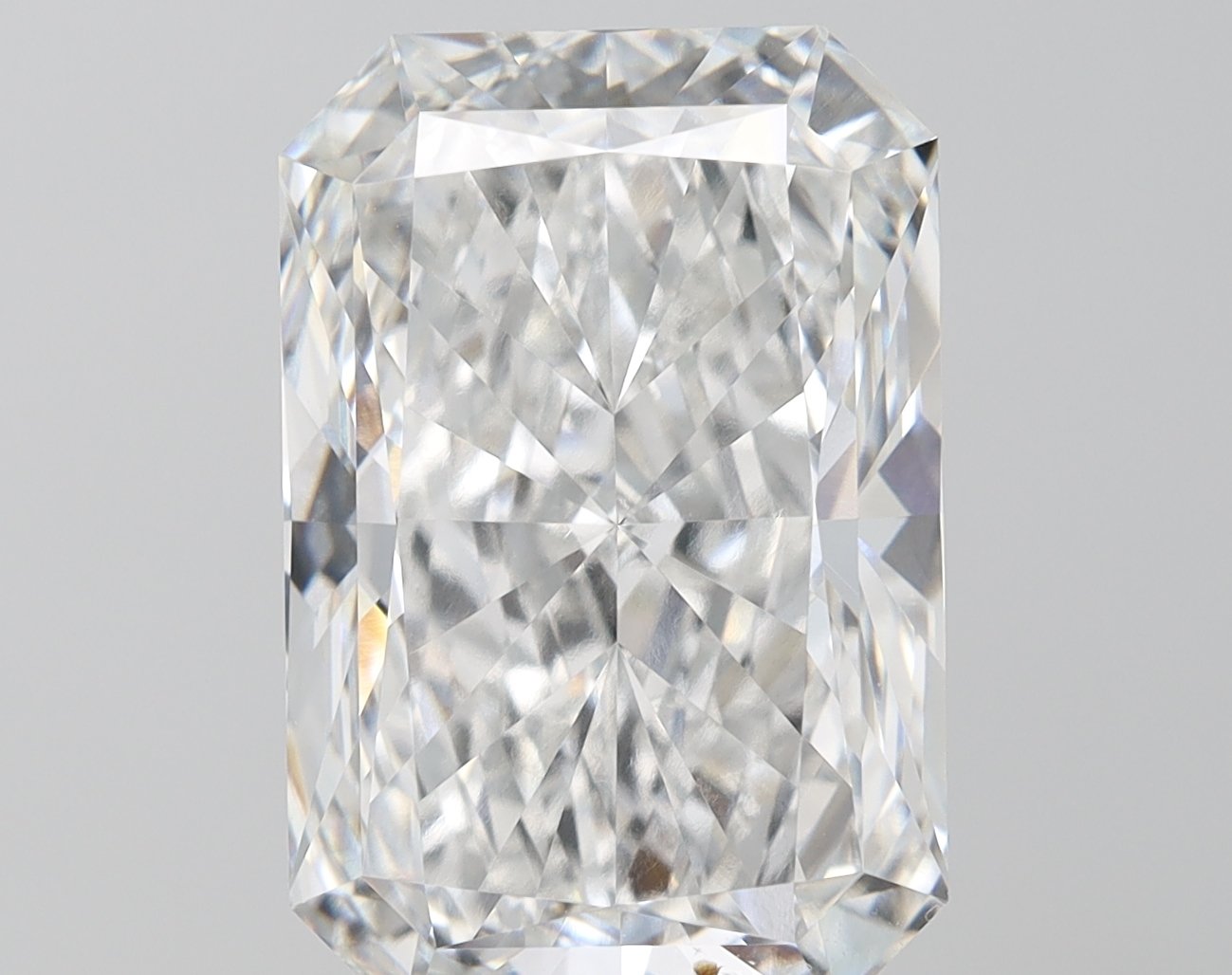 9.07 ct Radiant E VVS1 IGI Certified Lab Grown Diamond